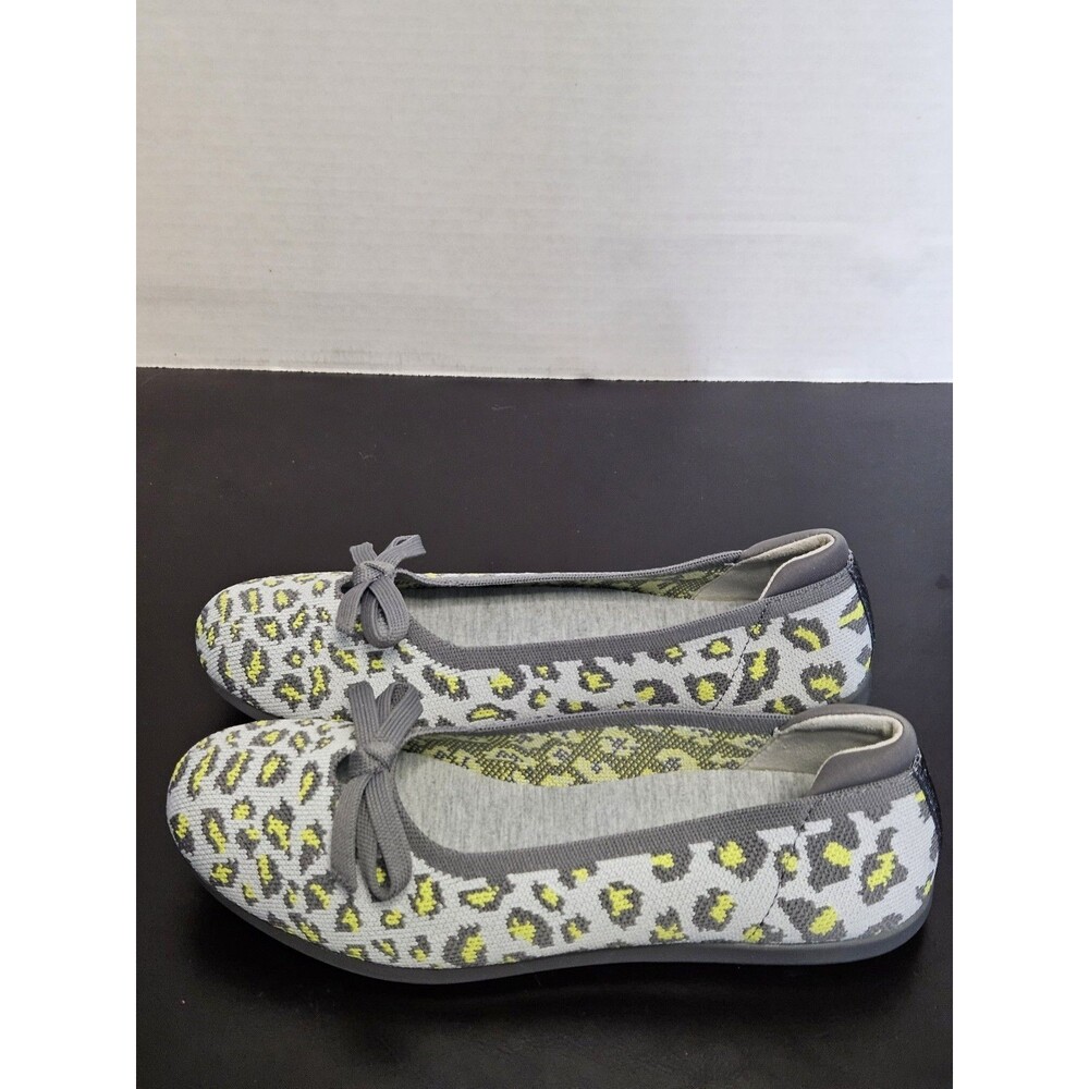 6.5 M - Clarks Women's Carly Hope Ballet Flat Grey Text Animal Print NEW